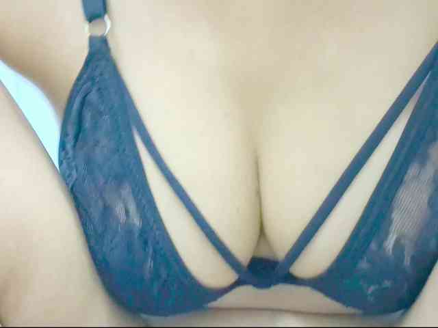 Nidhilove webcam