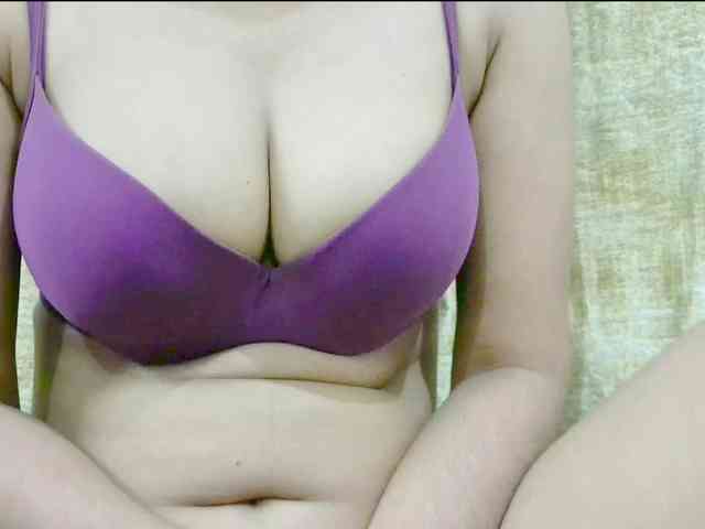 Nidhilove webcam