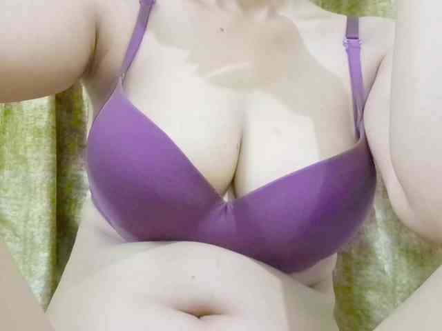 Nidhilove webcam