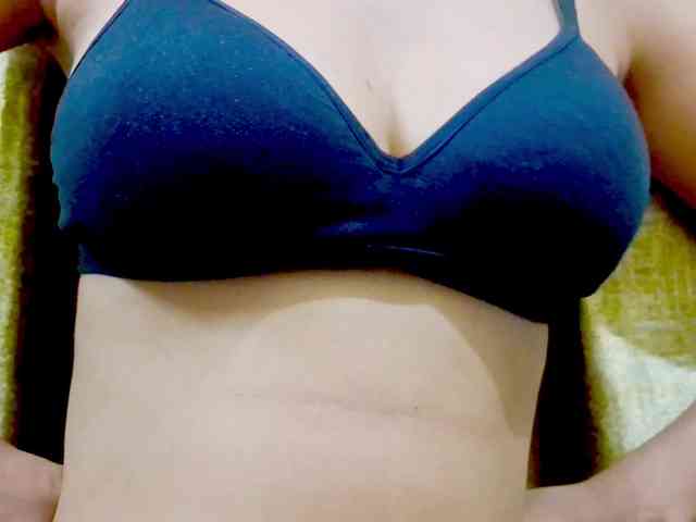 Nidhilove webcam