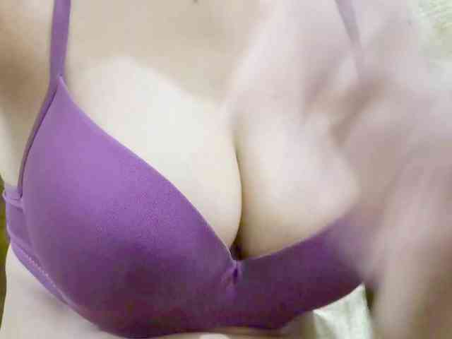 Nidhilove webcam