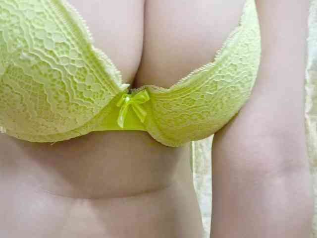 Nidhilove webcam