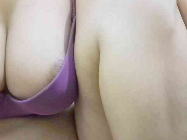Nidhilove webcam