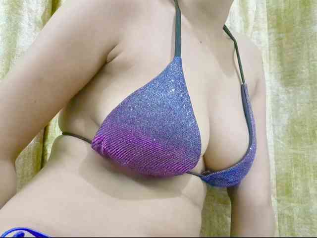 Nidhilove webcam
