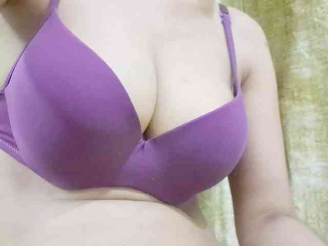 Nidhilove webcam
