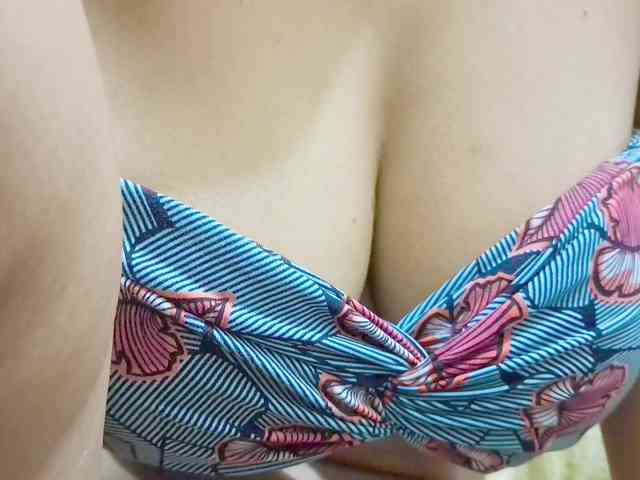 Nidhilove webcam