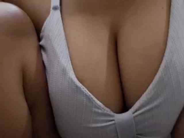 Nidhilove webcam
