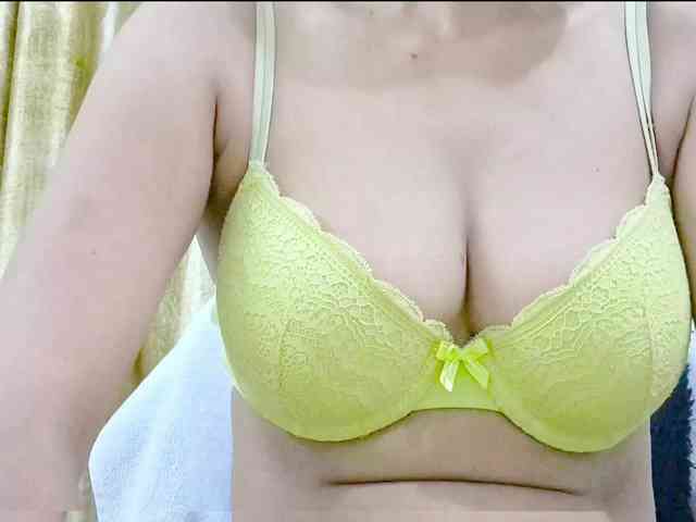 Nidhilove webcam