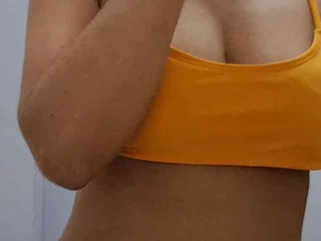 Nidhilove webcam