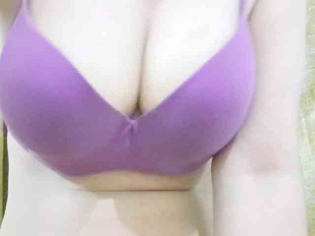 Nidhilove webcam
