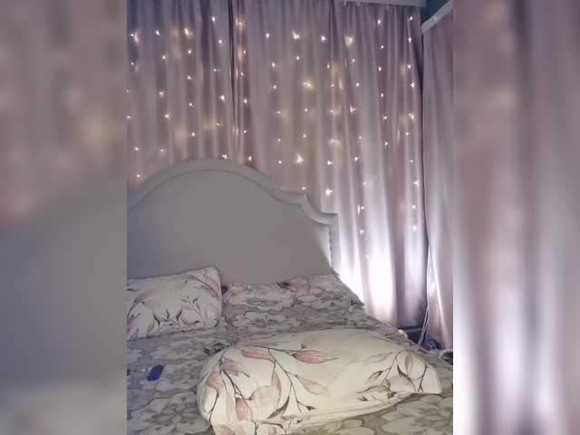 Her-Girl live cam on BongaCams