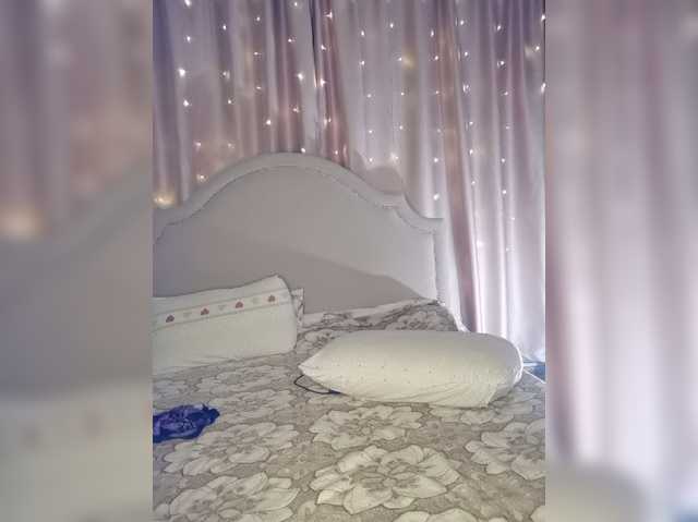 Her-Girl live cam on BongaCams