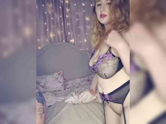 Her-Girl webcam