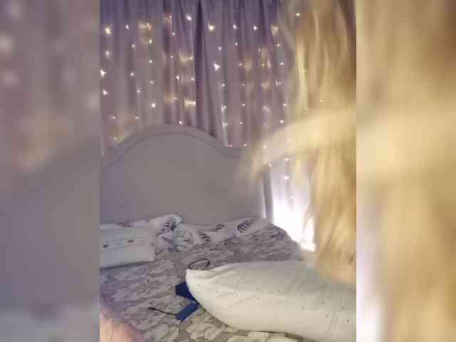 Her-Girl webcam