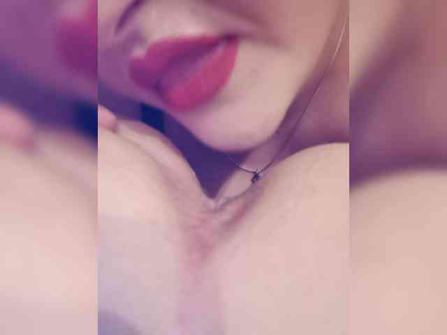 Her-Girl webcam