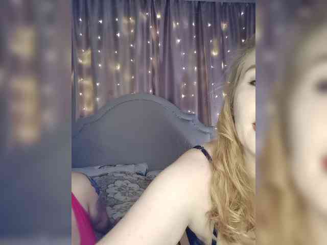 Her-Girl webcam