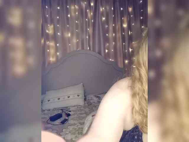Her-Girl webcam