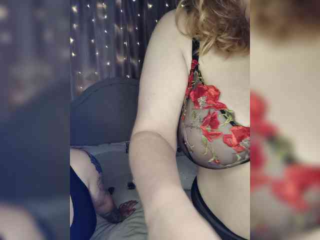 Her-Girl webcam