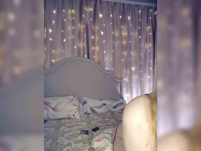 Her-Girl webcam