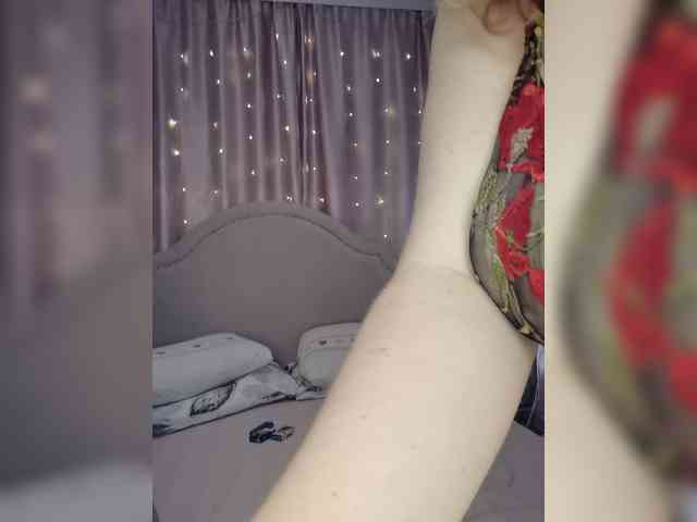 Her-Girl webcam