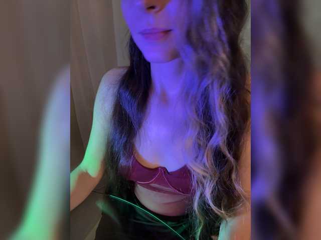 MalixaDool1 live cam on BongaCams