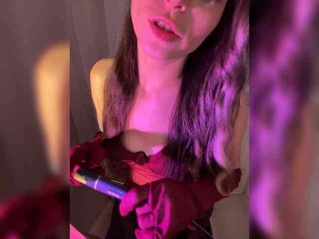 Model: MissBong