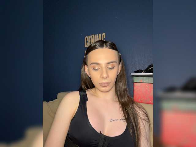 kriss33_33 live webcam show
