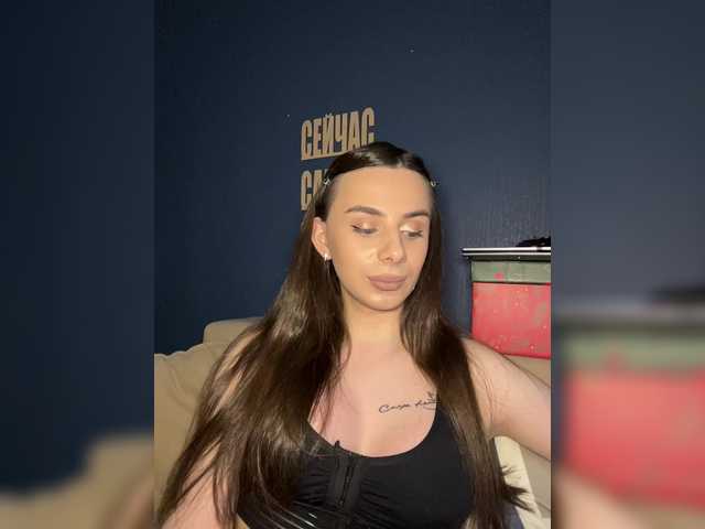 kriss33_33 live webcam show