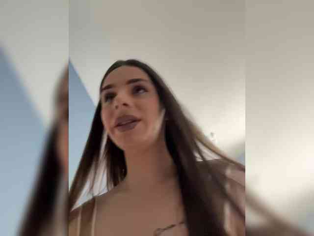 EvgeniyQWE55a Sex Cam Show