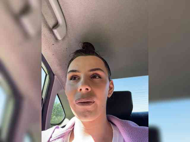 EvgeniyQWE55a Sex Cam Show