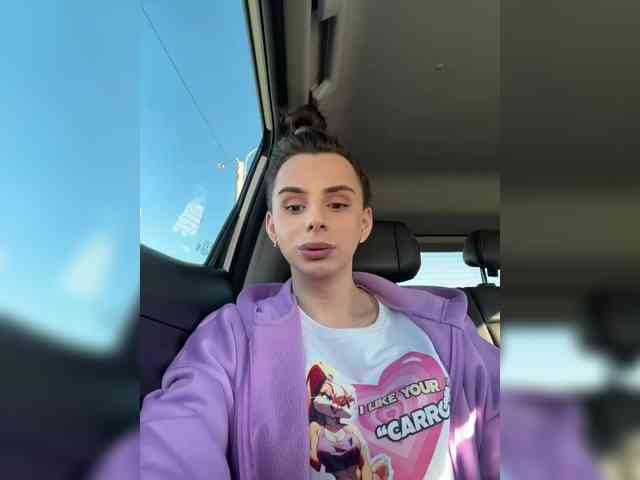 EvgeniyQWE55a Sex Cam Show
