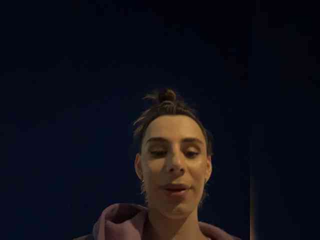 EvgeniyQWE55a Sex Cam Show