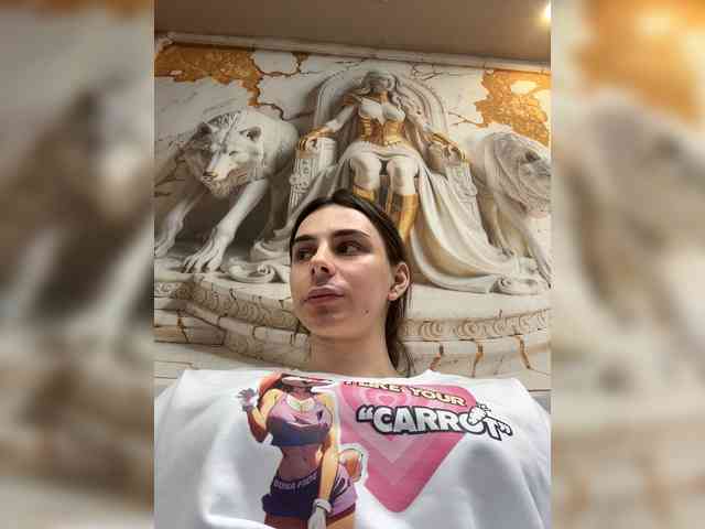 EvgeniyQWE55a Sex Cam Show