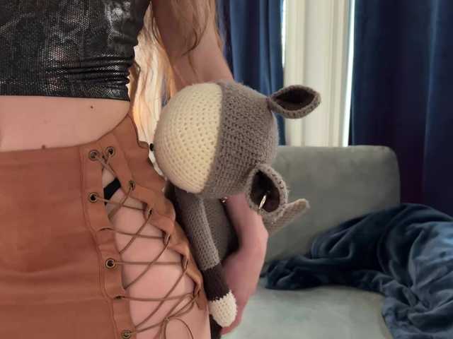 2CP's BongaCams show and profile