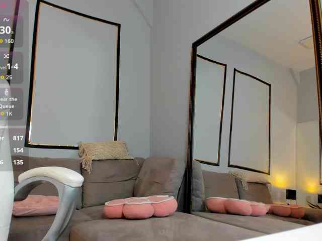 ElissaVibe webcam