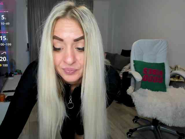 ElissaVibe webcam