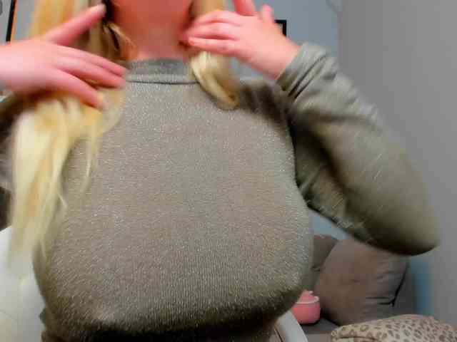 ElissaVibe webcam