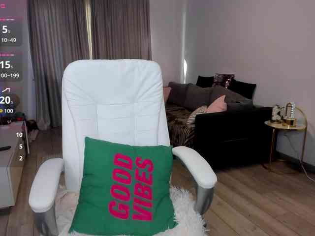 ElissaVibe webcam