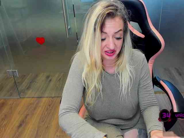 ElissaVibe webcam