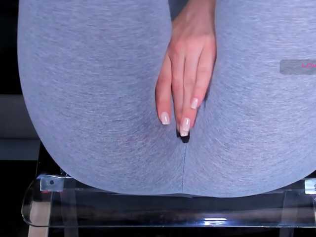 Kira-Kell Live Cam and Statistics on UnifiedCams