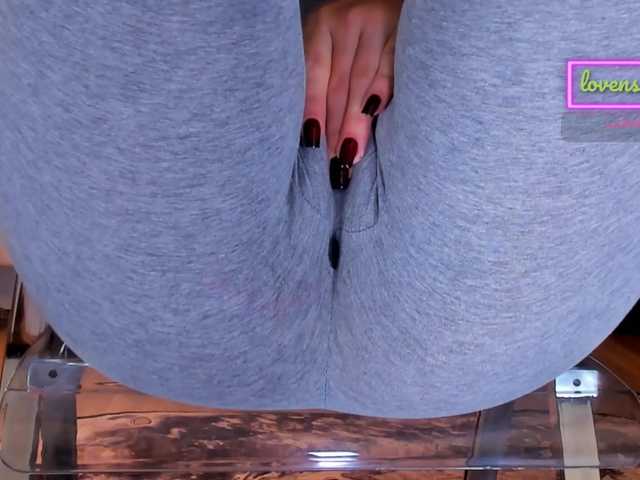 Kira-Kell live cam on BongaCams