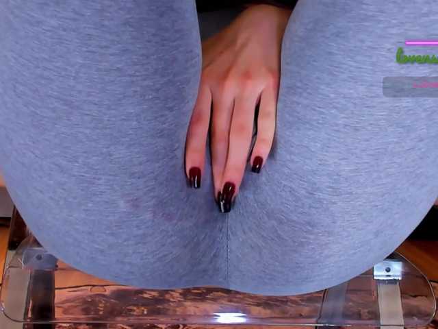 Kira-Kell live cam on BongaCams