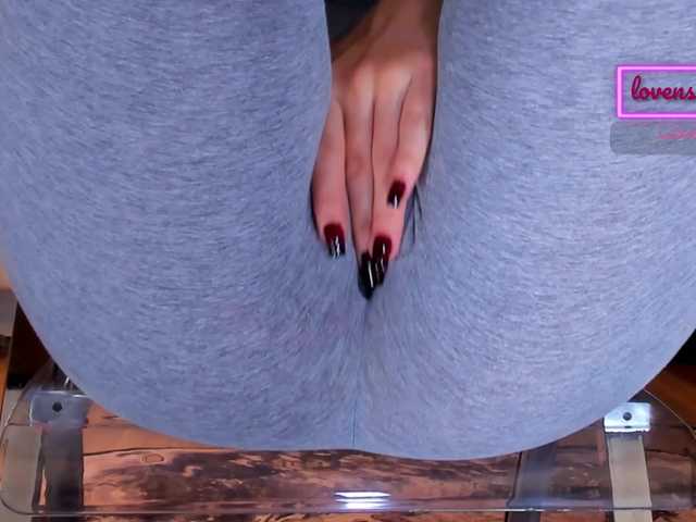 Kira-Kell live cam on BongaCams