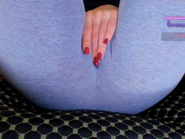 Kira-Kell live cam on BongaCams