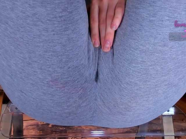 Kira-Kell live cam on BongaCams