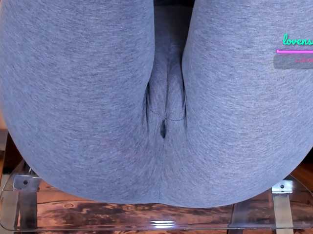 Kira-Kell live cam on BongaCams