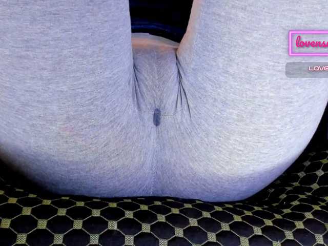 Kira-Kell live cam on BongaCams