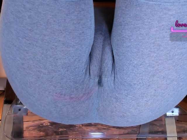 Kira-Kell live cam on BongaCams