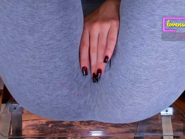 Kira-Kell live cam on BongaCams