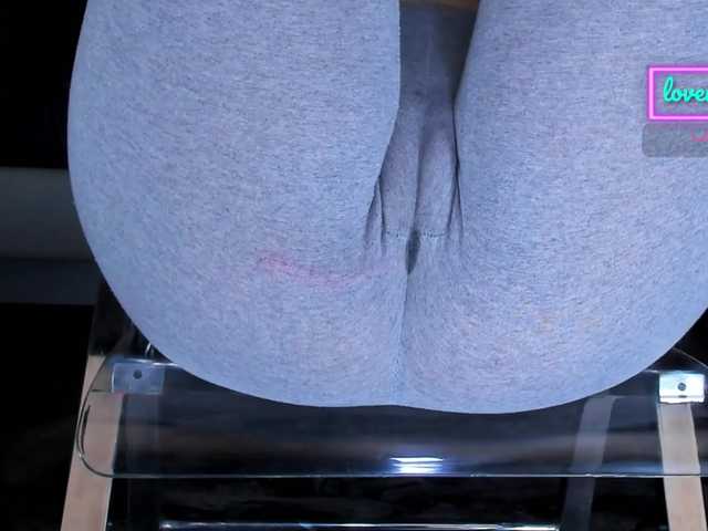 Kira-Kell live cam on BongaCams